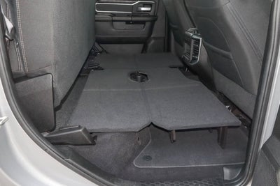 2022 RAM 2500 Big Horn 4x4 Crew Cab 6'4 Box