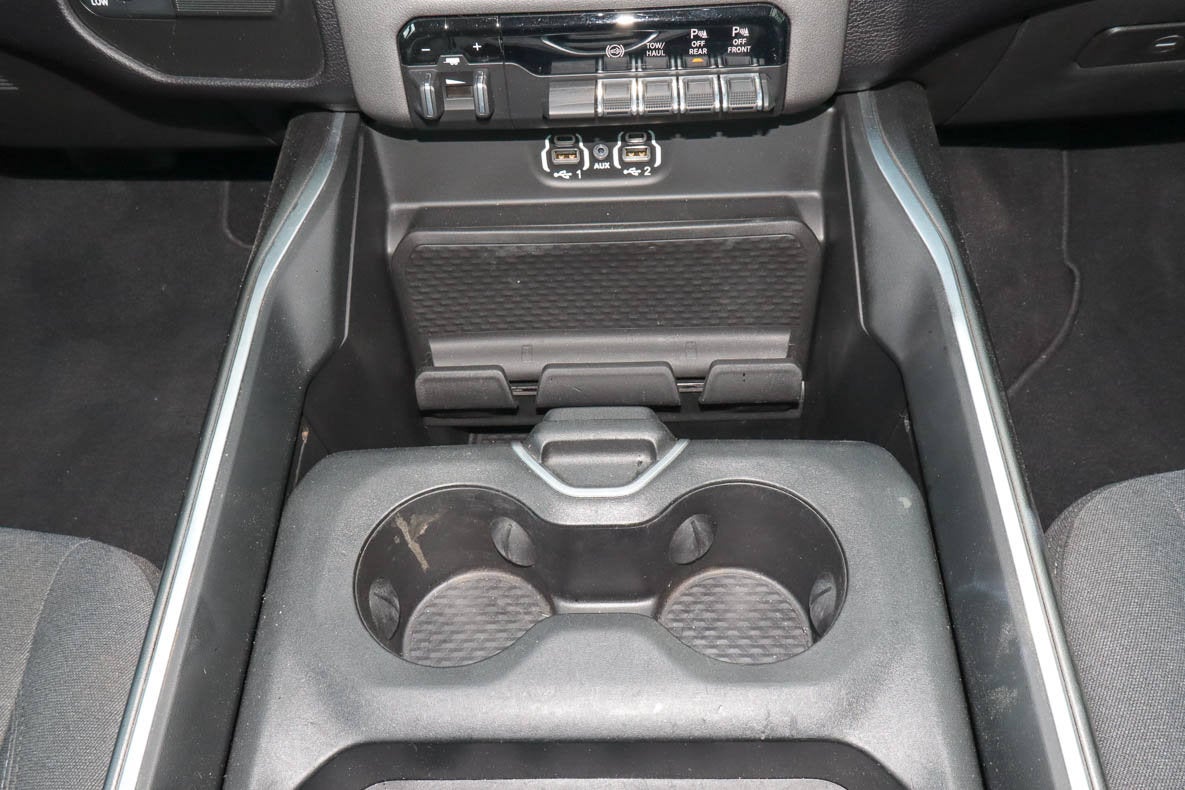 2022 RAM 2500 Big Horn 4x4 Crew Cab 6'4 Box