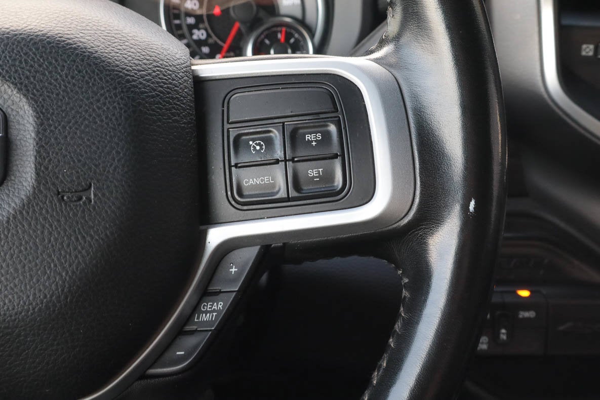 2022 RAM 2500 Big Horn 4x4 Crew Cab 6'4 Box