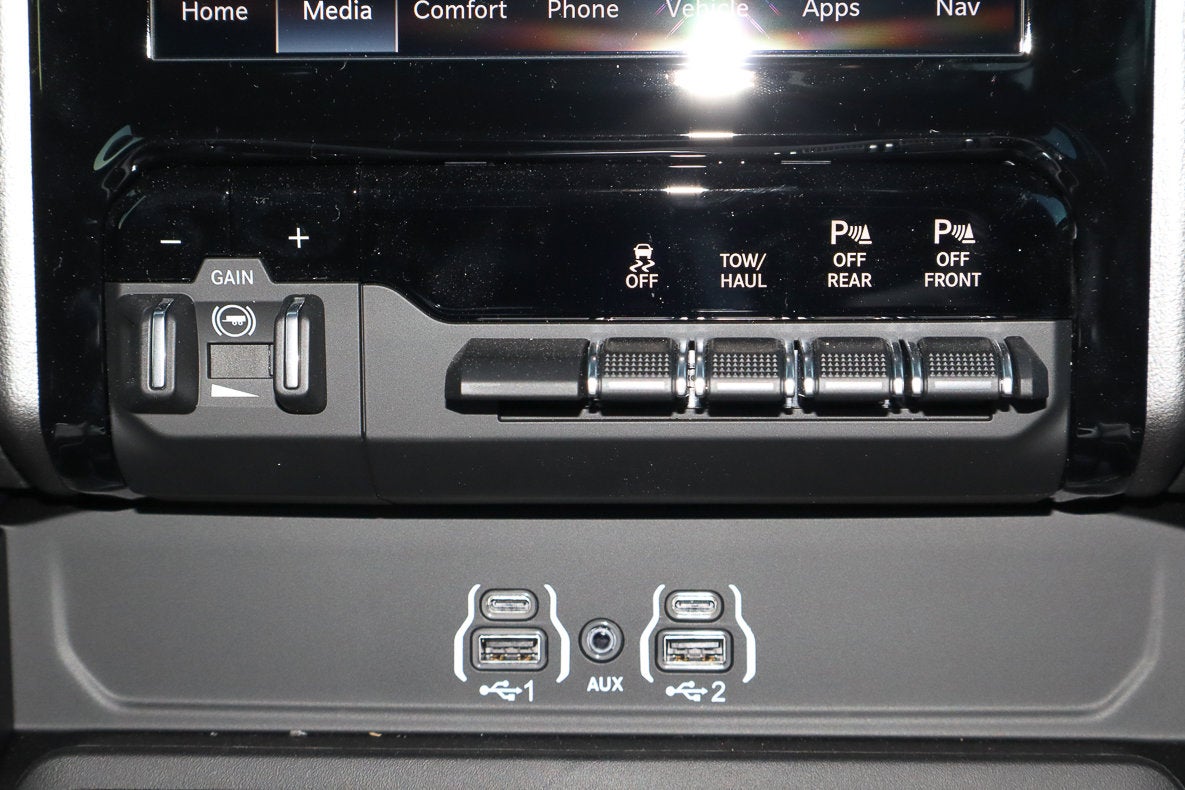 2026 RAM 2500 Rebel 4x4 Crew Cab 6'4 Box