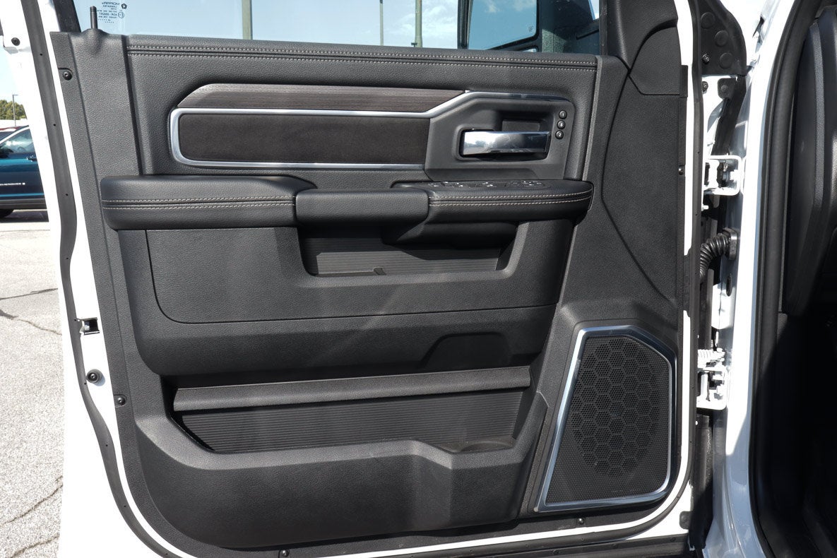 2027 RAM 2500 Laramie 4x4 Crew Cab 6'4 Box