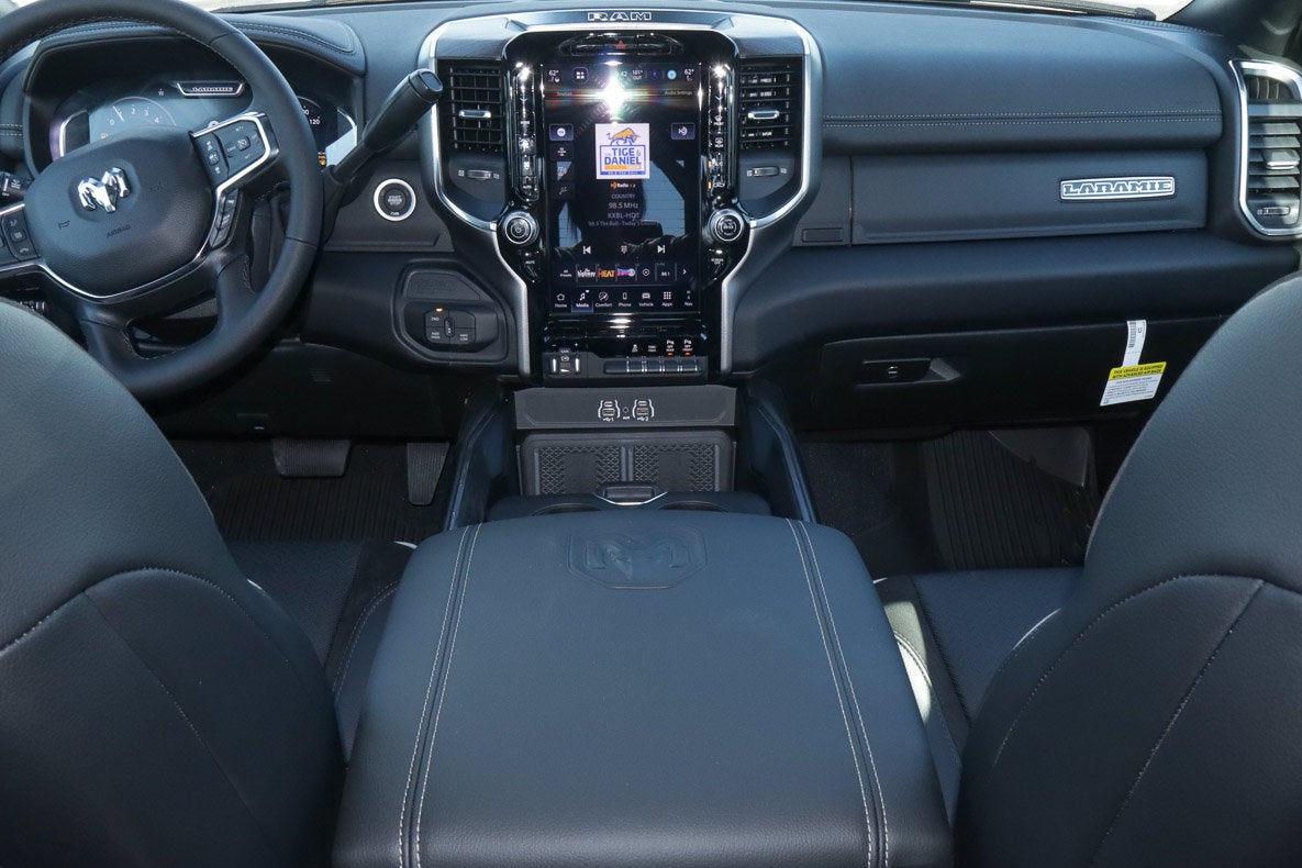 2027 RAM 2500 Laramie 4x4 Crew Cab 6'4 Box