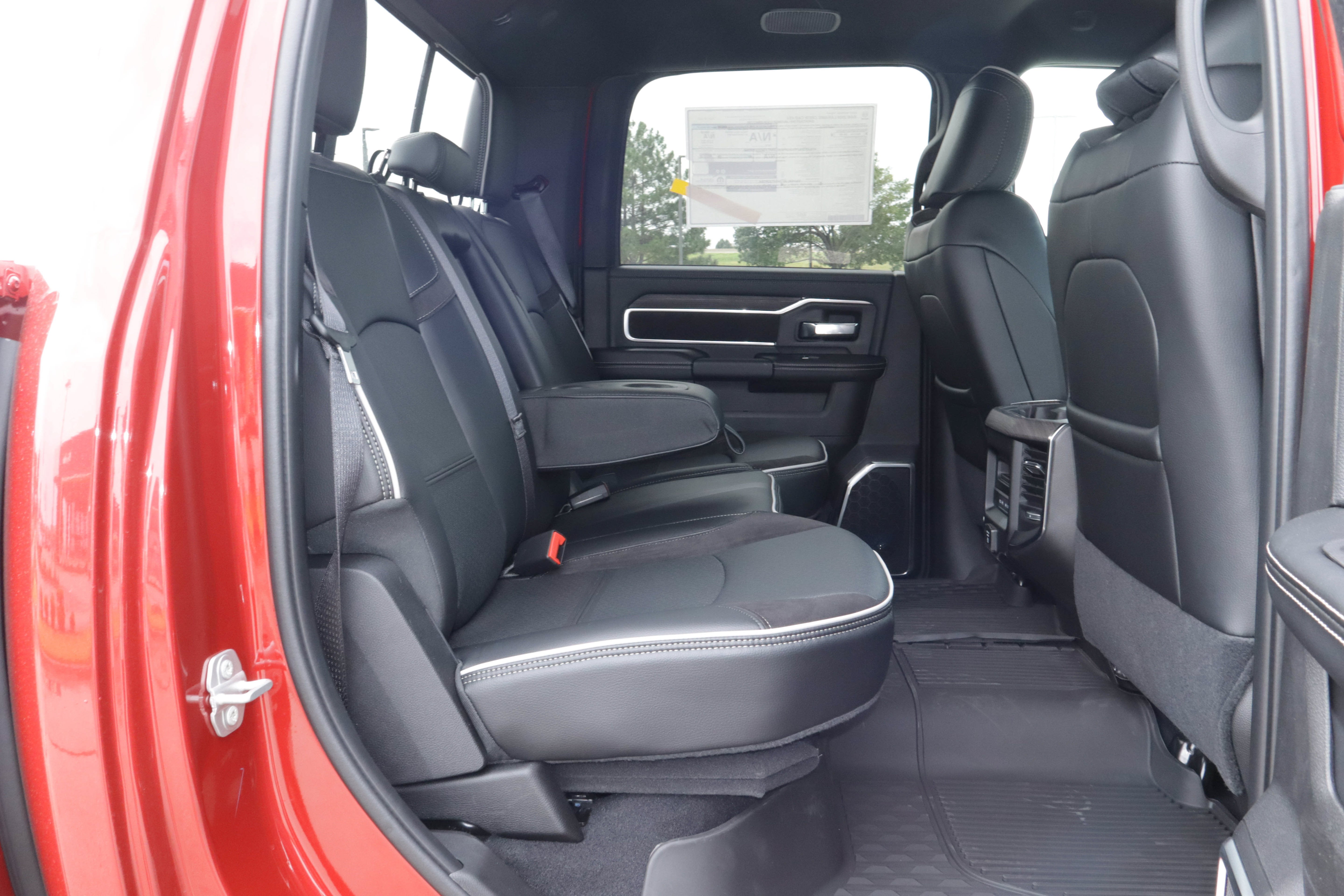 2027 RAM 2500 Laramie 4x4 Crew Cab 6'4 Box