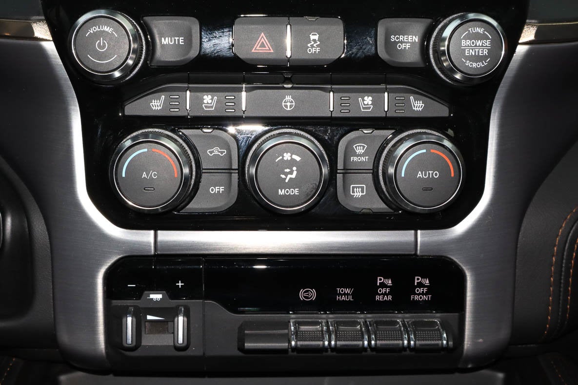 2023 RAM 2500 Longhorn 4x4 Crew Cab 6'4 Box
