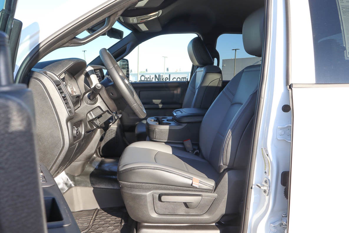 2026 RAM 2500 Tradesman 4x4 Crew Cab 8' Box