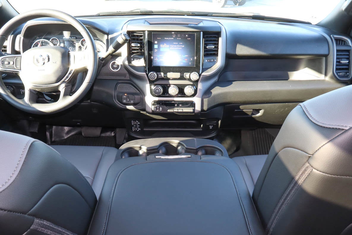 2026 RAM 2500 Tradesman 4x4 Crew Cab 8' Box