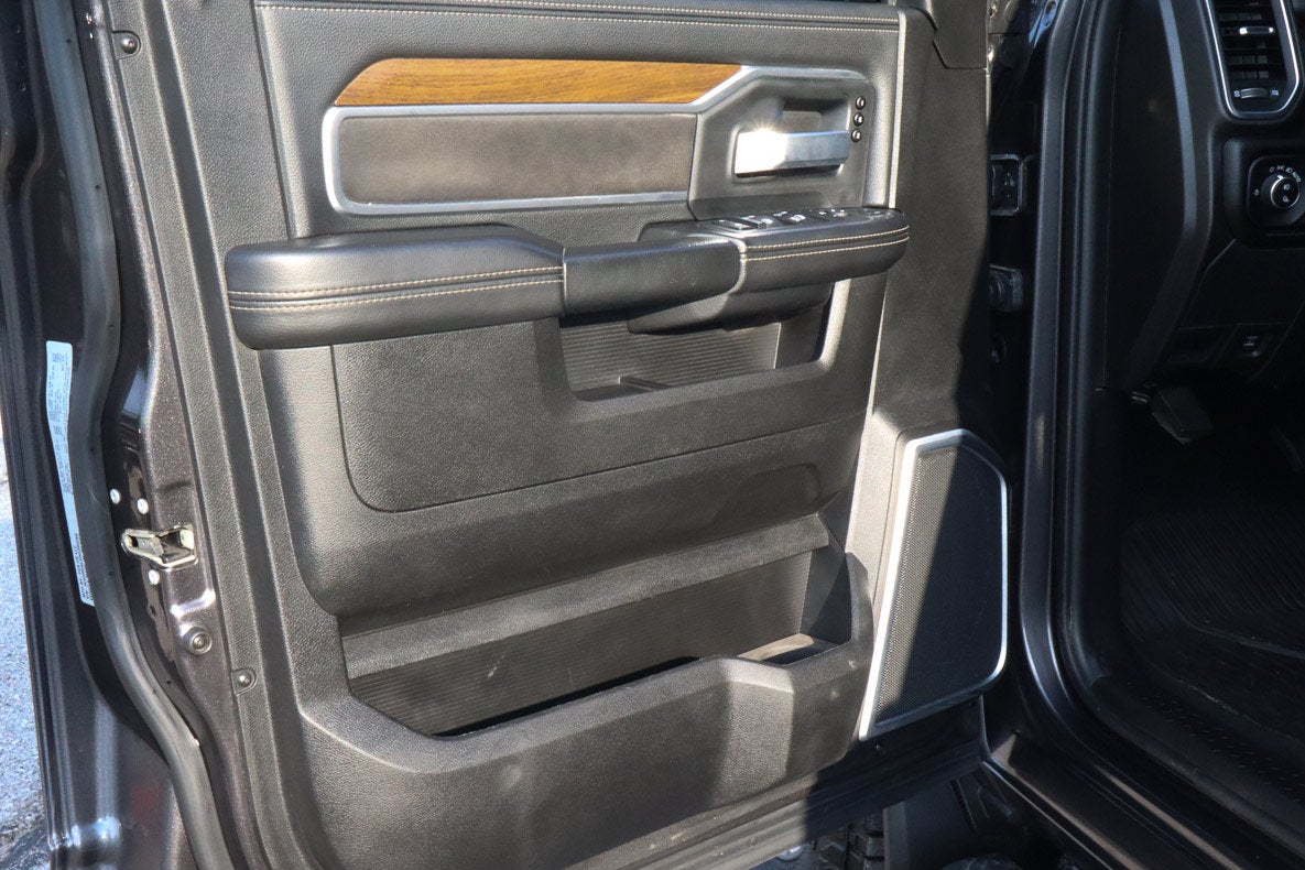2024 RAM 2500 Laramie 4x4 Mega Cab 6'4 Box