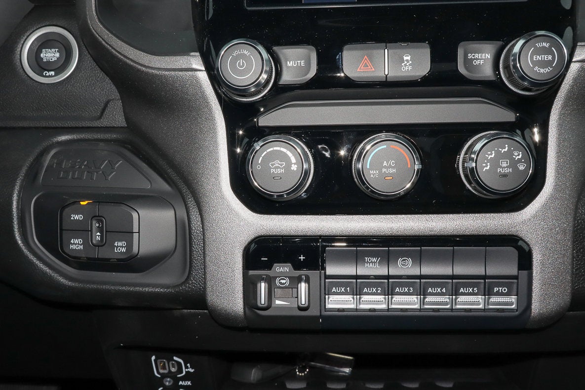 2026 RAM 4500 Chassis Cab Tradesman 4x4 Reg Cab 84 CA 168.5 WB