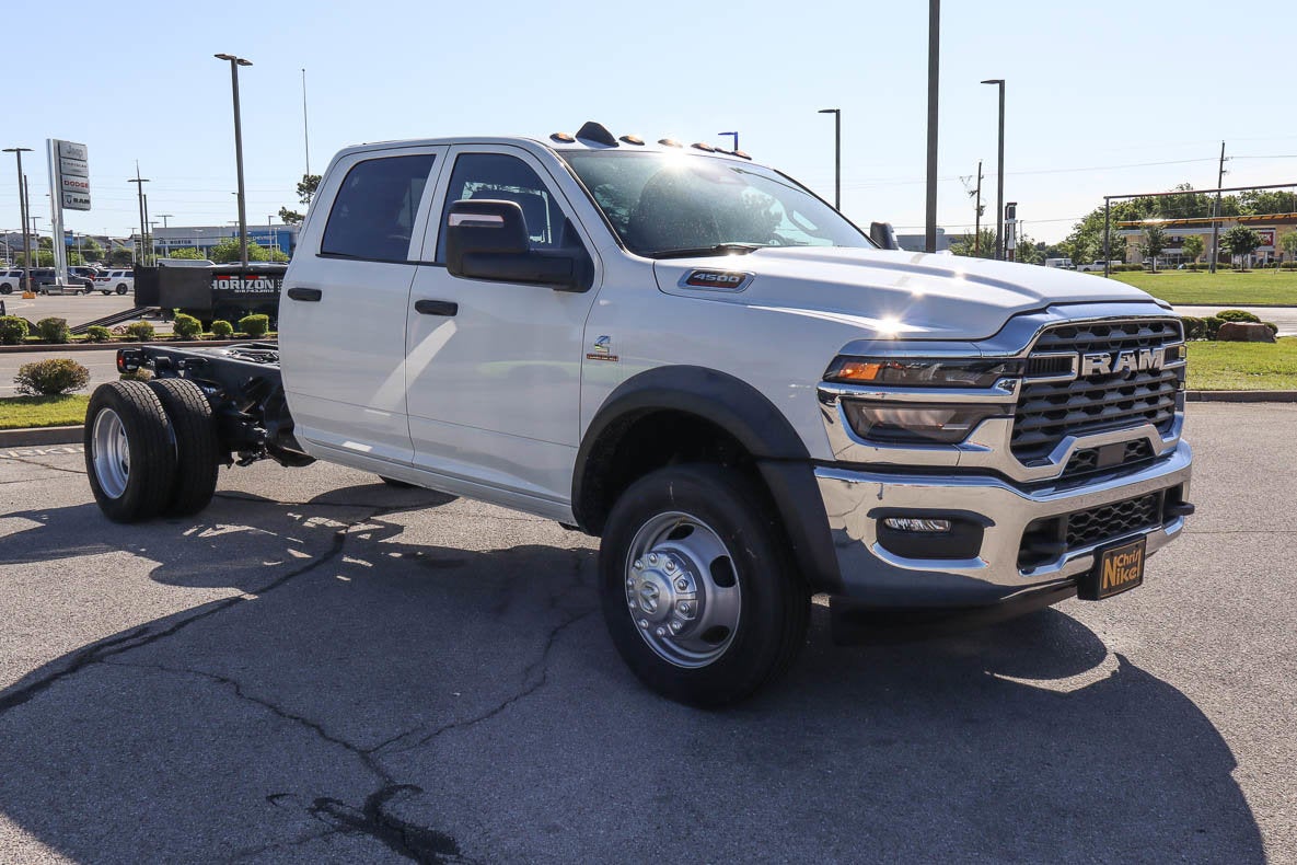 2026 RAM 4500 Chassis Cab Tradesman 4x4 Crew Cab 60 CA 173.4 WB
