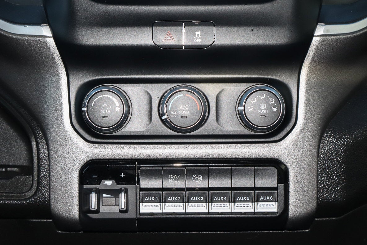 2023 RAM 4500 Chassis Cab SLT 4x4 Crew Cab 84 CA 197.4 WB