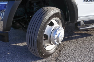 2023 RAM 4500 Chassis Cab SLT 4x4 Crew Cab 84 CA 197.4 WB