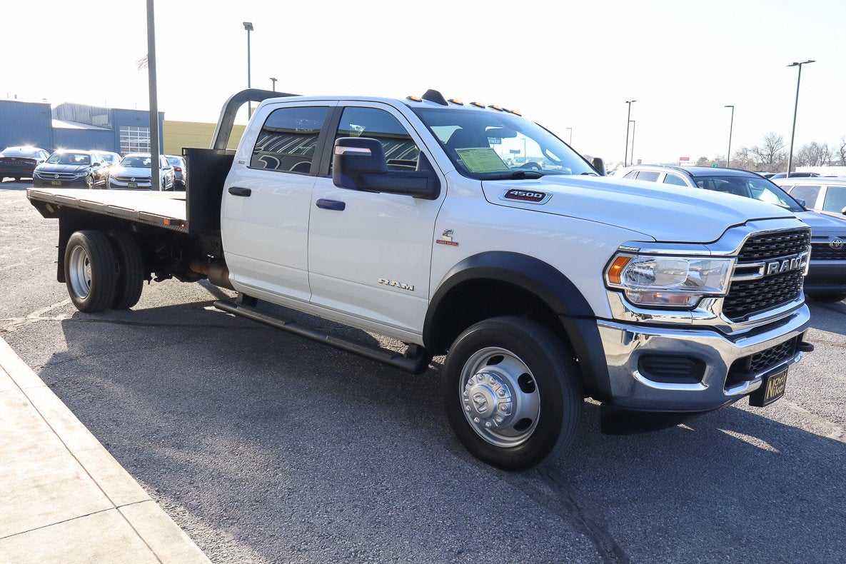 2023 RAM 4500 Chassis Cab SLT 4x4 Crew Cab 84 CA 197.4 WB