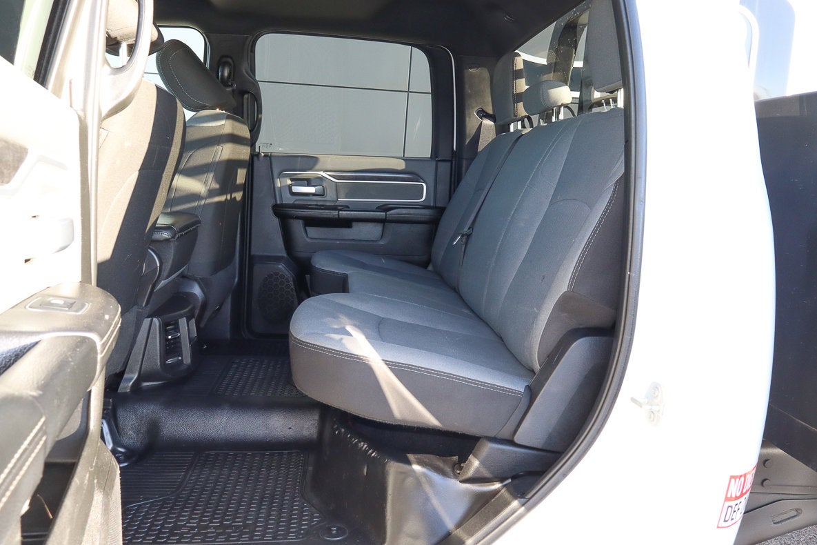 2023 RAM 4500 Chassis Cab SLT 4x4 Crew Cab 84 CA 197.4 WB