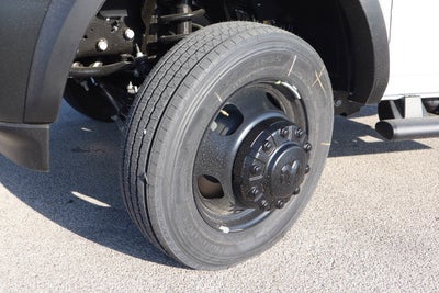 2026 RAM 5500 Chassis Cab Tradesman 4x2 Reg Cab 120 CA 204.5 WB