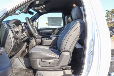 2026 RAM 5500 Chassis Cab Tradesman 4x2 Reg Cab 120 CA 204.5 WB