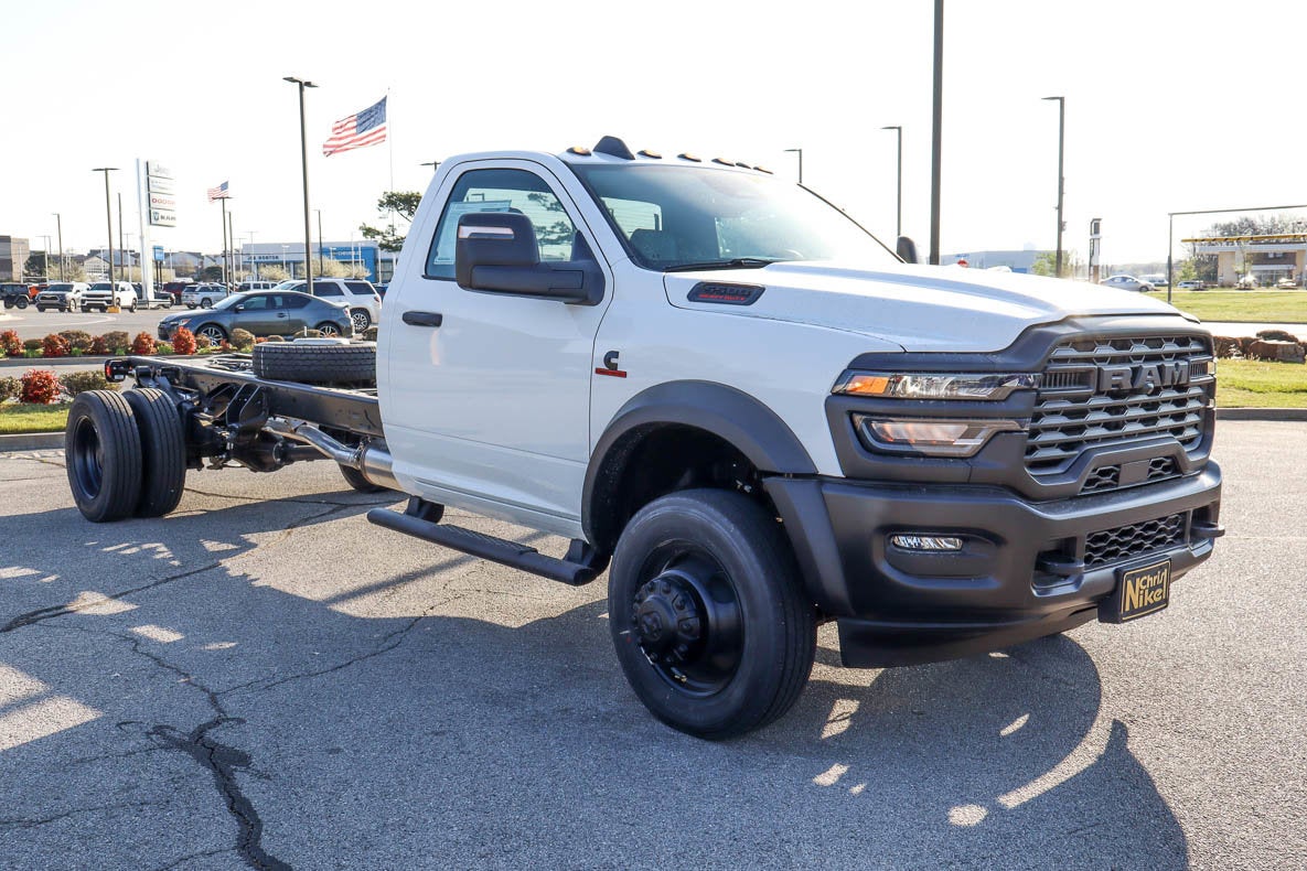 2026 RAM 5500 Chassis Cab Tradesman 4x2 Reg Cab 120 CA 204.5 WB