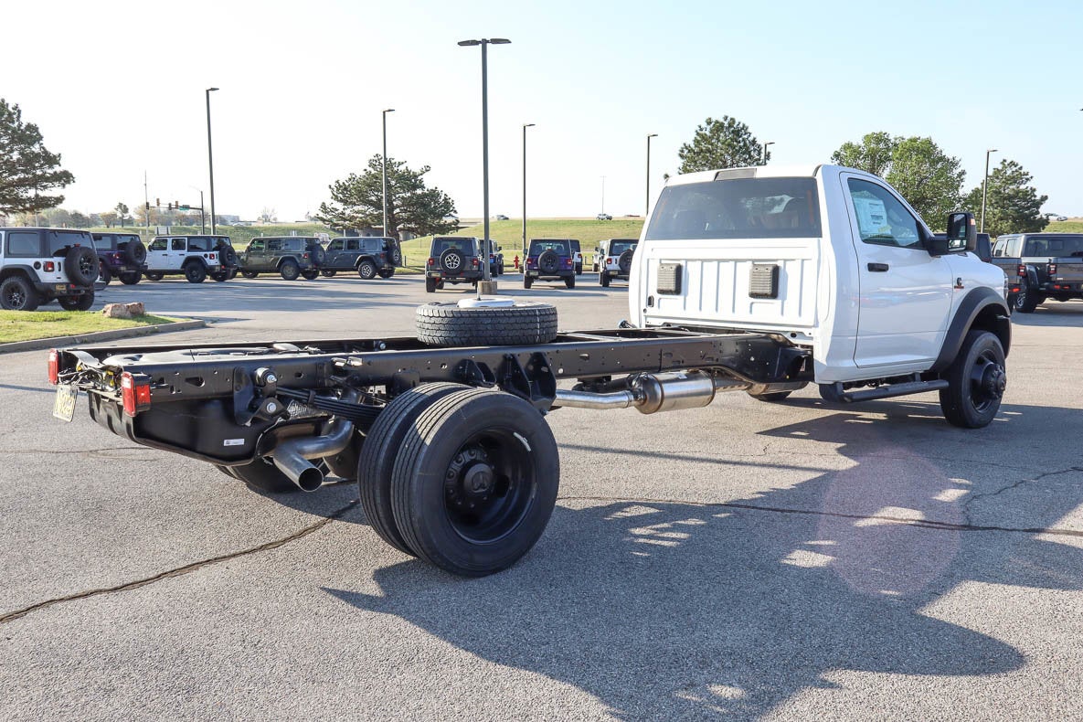 2026 RAM 5500 Chassis Cab Tradesman 4x2 Reg Cab 120 CA 204.5 WB