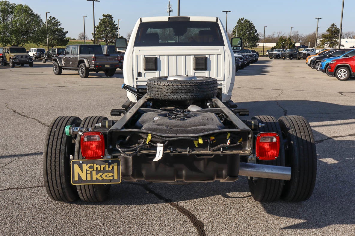 2026 RAM 5500 Chassis Cab Tradesman 4x2 Reg Cab 120 CA 204.5 WB