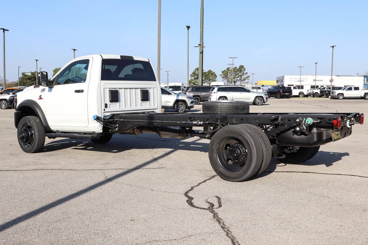 2026 RAM 5500 Chassis Cab Tradesman 4x2 Reg Cab 120 CA 204.5 WB