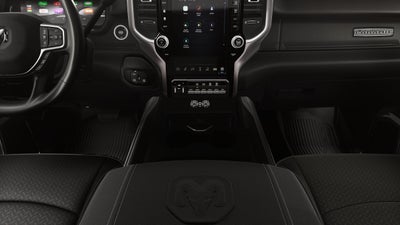 2026 RAM 5500 Chassis Cab Big Horn 4x4 Crew Cab 60 CA 173.4 WB