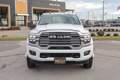 2027 RAM 5500 Chassis Cab Big Horn 4x4 Crew Cab 60 CA 173.4 WB