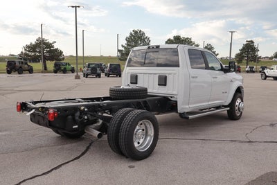 2027 RAM 5500 Chassis Cab Big Horn 4x4 Crew Cab 60 CA 173.4 WB