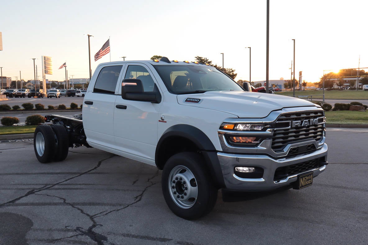 2027 RAM 5500 Chassis Cab Tradesman 4x4 Crew Cab 60 CA 173.4 WB