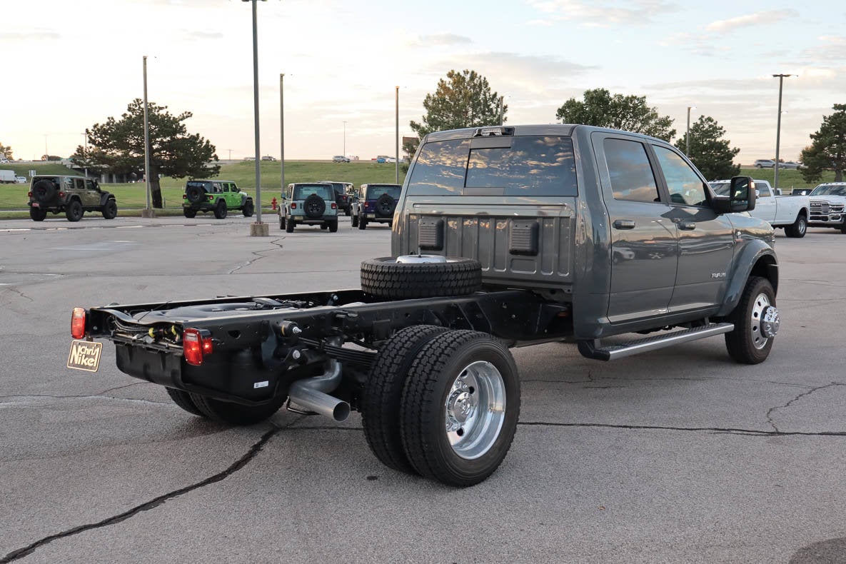 2027 RAM 5500 Chassis Cab Big Horn 4x4 Crew Cab 60 CA 173.4 WB