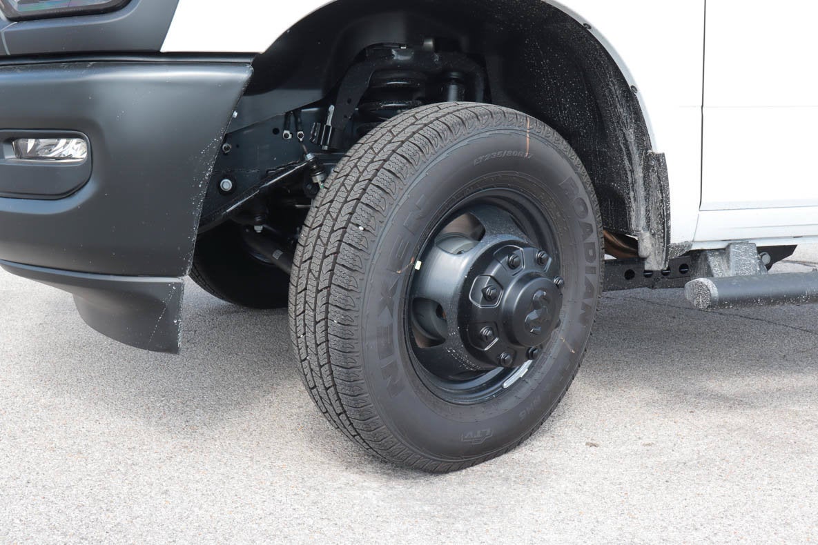 2027 RAM 3500 Chassis Cab Tradesman 4WD Reg Cab 60 CA 143.5 WB