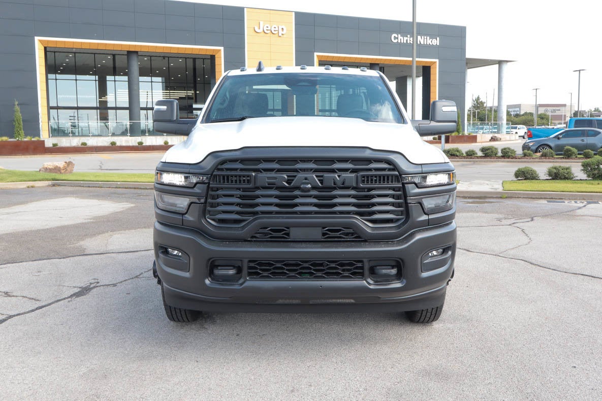 2027 RAM 3500 Chassis Cab Tradesman 4WD Reg Cab 60 CA 143.5 WB