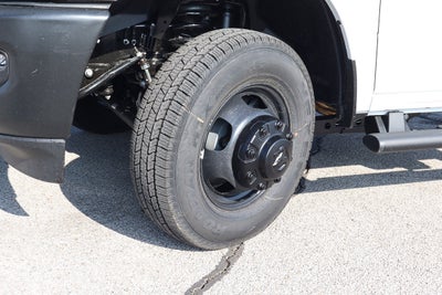 2026 RAM 3500 Chassis Cab Tradesman 4WD Reg Cab 60 CA 143.5 WB