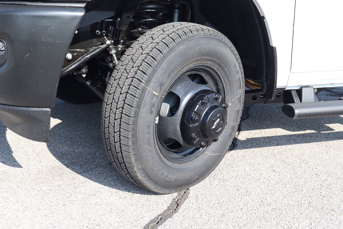 2026 RAM 3500 Chassis Cab Tradesman 4WD Reg Cab 60 CA 143.5 WB