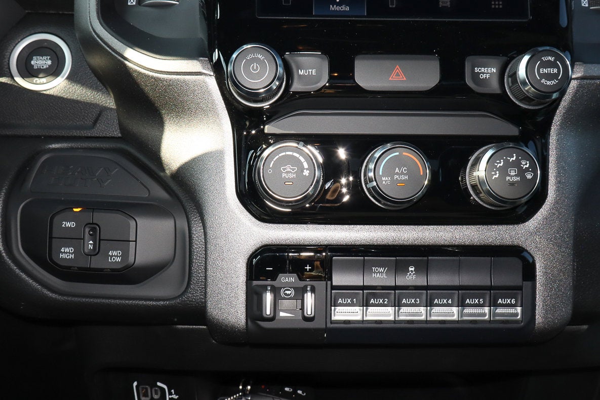 2026 RAM 3500 Chassis Cab Tradesman 4WD Reg Cab 60 CA 143.5 WB