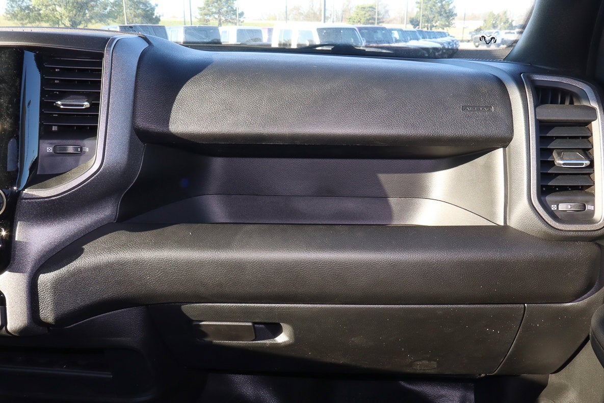 2026 RAM 3500 Chassis Cab Tradesman 4WD Reg Cab 60 CA 143.5 WB