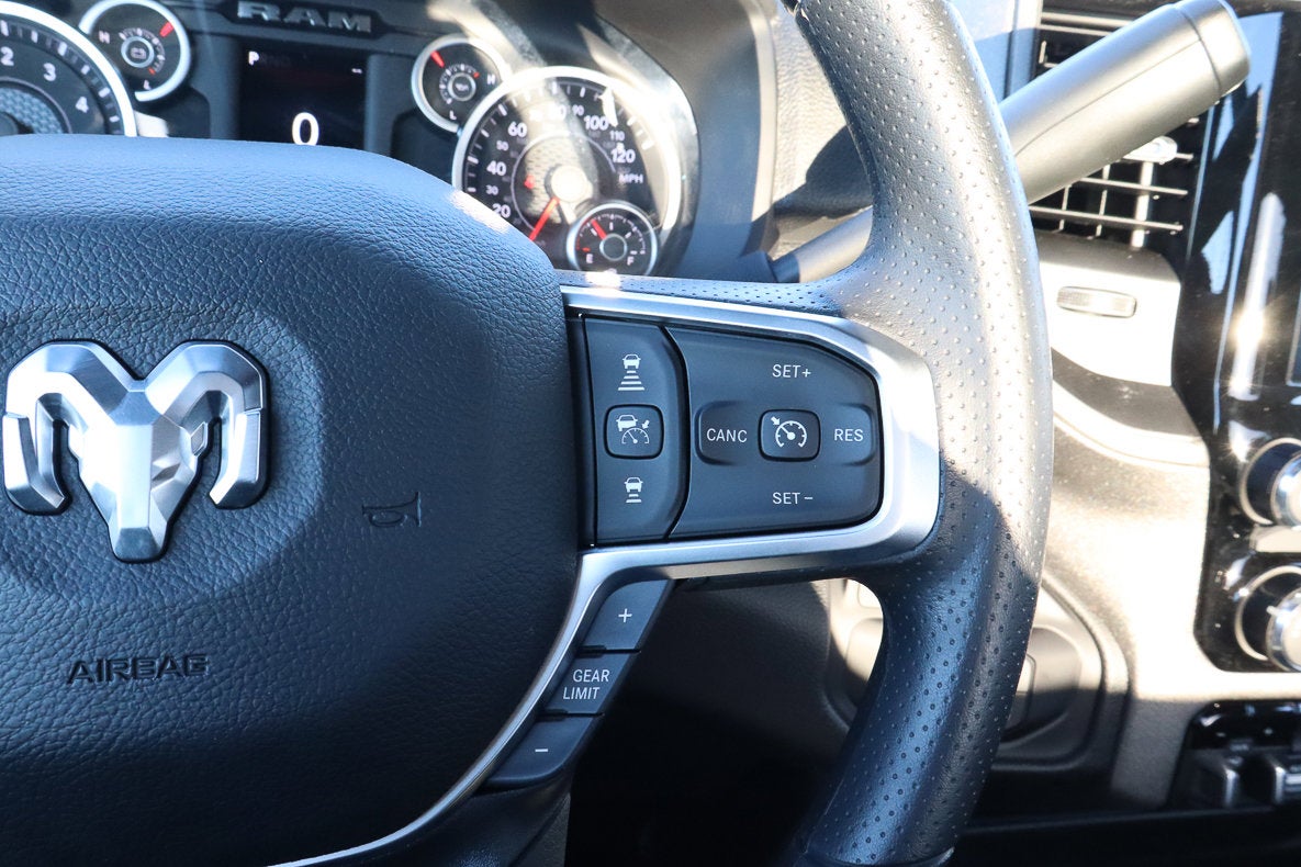 2026 RAM 3500 Chassis Cab Tradesman 4WD Reg Cab 60 CA 143.5 WB