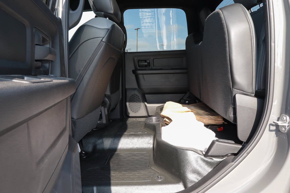 2026 RAM 3500 Chassis Cab Tradesman 4WD Crew Cab 60 CA 172.4 WB