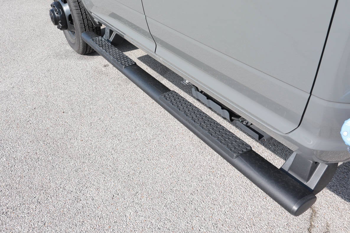 2026 RAM 3500 Chassis Cab Tradesman 4WD Crew Cab 60 CA 172.4 WB