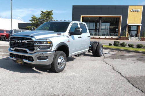 2027 RAM 3500 Chassis Cab Tradesman 4WD Crew Cab 60 CA 172.4 WB