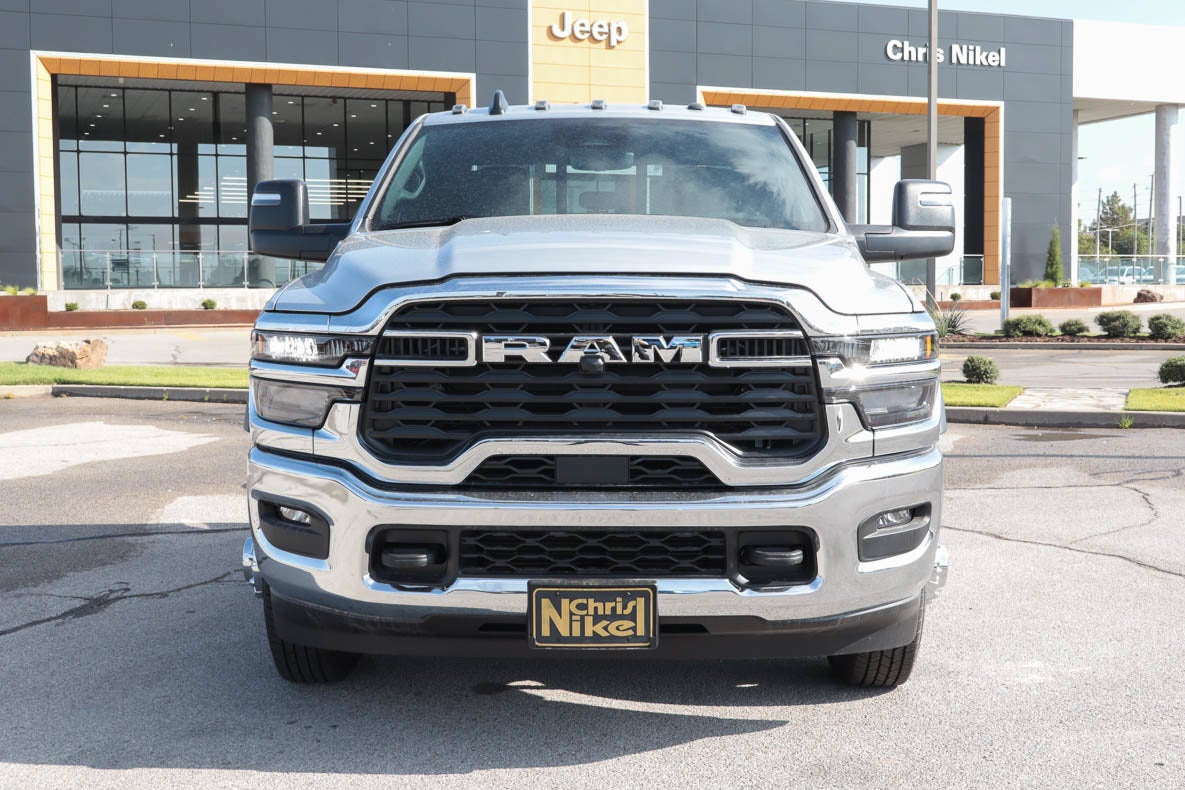 2027 RAM 3500 Chassis Cab Tradesman 4WD Crew Cab 60 CA 172.4 WB