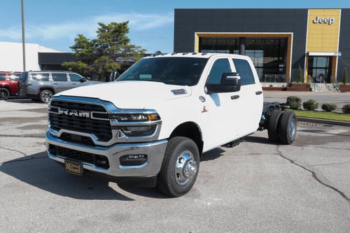 2027 RAM 3500 Chassis Cab Tradesman 4WD Crew Cab 60 CA 172.4 WB
