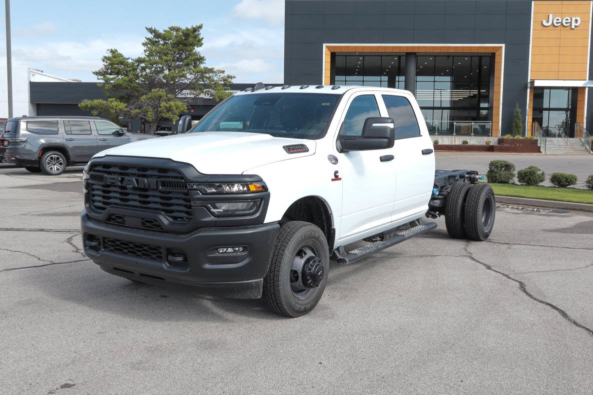 2027 RAM 3500 Chassis Cab Tradesman 4WD Crew Cab 60 CA 172.4 WB