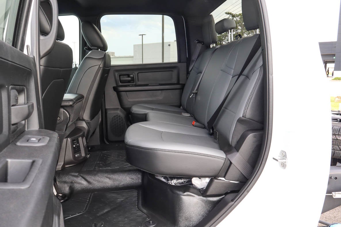 2026 RAM 3500 Chassis Cab Tradesman 4WD Crew Cab 60 CA 172.4 WB