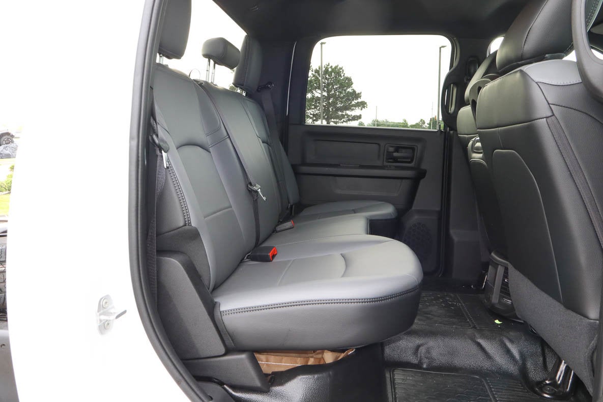 2026 RAM 3500 Chassis Cab Tradesman 4WD Crew Cab 60 CA 172.4 WB