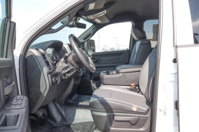 2027 RAM 3500 Chassis Cab Tradesman 4WD Crew Cab 60 CA 172.4 WB