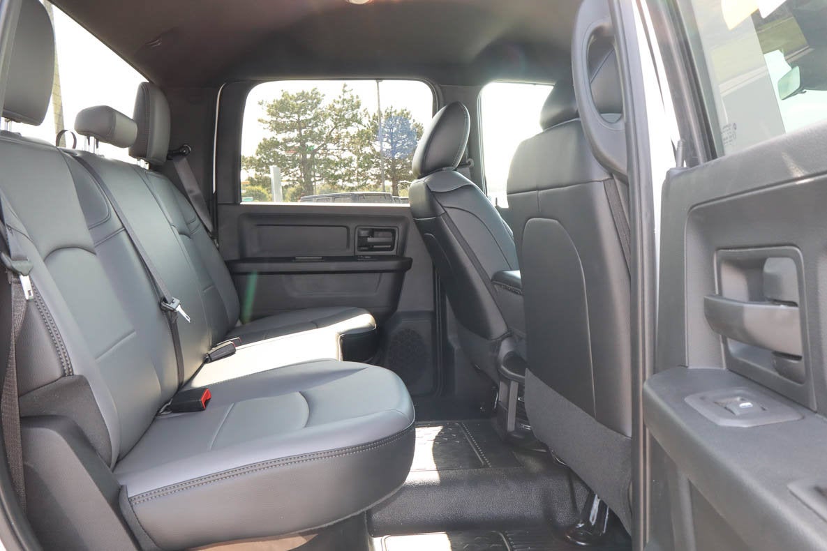 2027 RAM 3500 Chassis Cab Tradesman 4WD Crew Cab 60 CA 172.4 WB