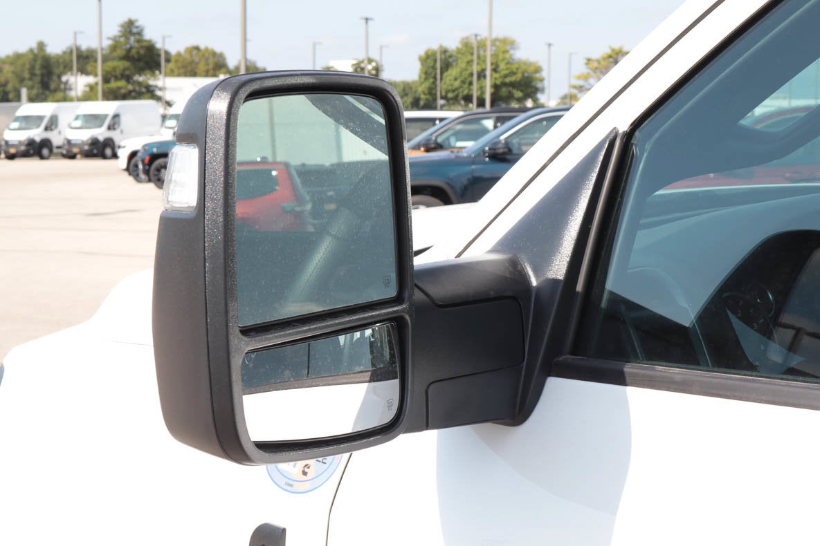 2027 RAM 3500 Chassis Cab Tradesman 4WD Crew Cab 60 CA 172.4 WB