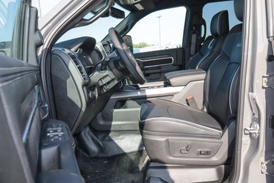 2027 RAM 3500 Chassis Cab Big Horn 4WD Crew Cab 60 CA 172.4 WB