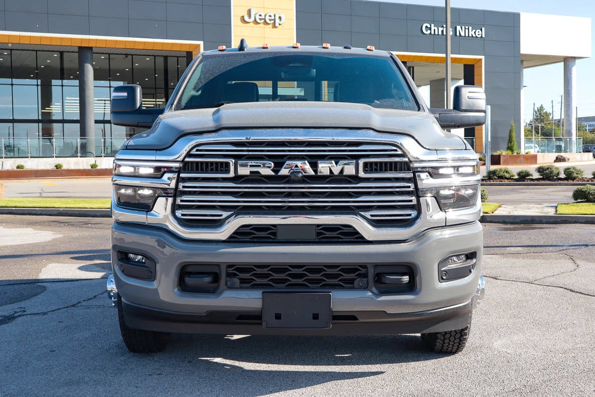 2027 RAM 3500 Chassis Cab Big Horn 4WD Crew Cab 60 CA 172.4 WB