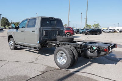 2027 RAM 3500 Chassis Cab Big Horn 4WD Crew Cab 60 CA 172.4 WB