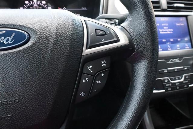 2020 Ford Fusion SE FWD